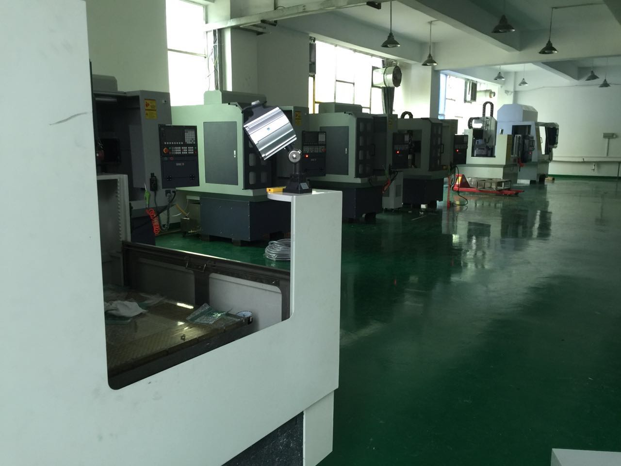 深圳精雕   CNC新車間加工樓已建好！ 產(chǎn)量預(yù)達(dá)到季度100臺(tái)